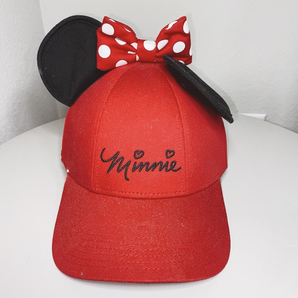 Disney Women's Minnie Mouse Bow Ears Hat (Red)